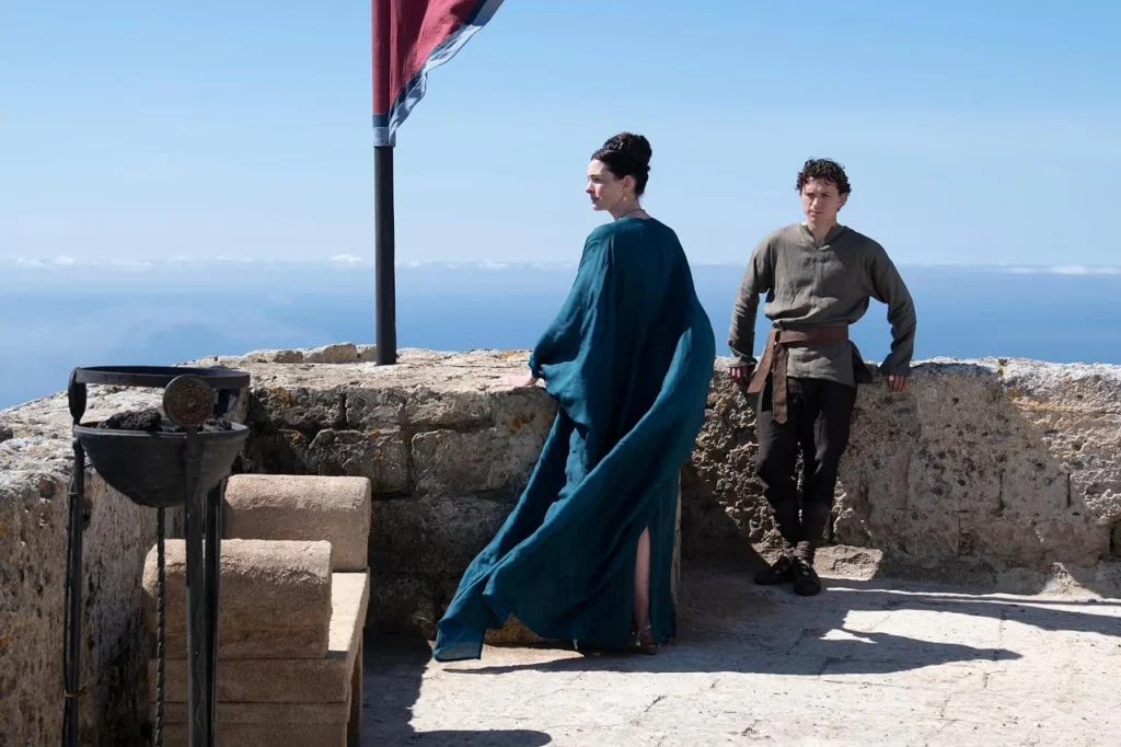 Odissea Christopher Nolan Penelope Anne Hathaway Telemaco Tom Holland